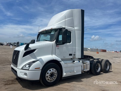 2023 Volvo VNR300 6x4 Cabeza Tractora Cabina Corta
