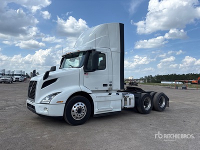 2022 Volvo VNR300 6x4 Cabeza Tractora Cabina Corta