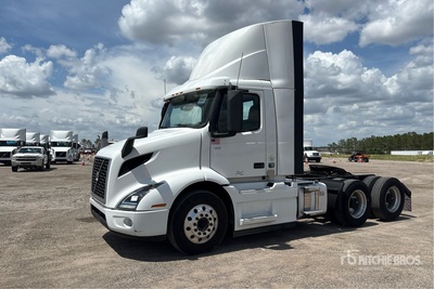 2022 Volvo VNR300 6x4 Day Cab Truck Tractor