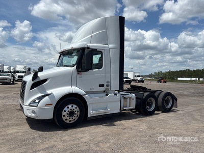 2022 Volvo VNR300 6x4 Ciągnik siodłowy T/A z kabiną dzienną