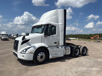2022 Volvo VNR300 6x4 Cabeza Tractora Cabina Corta