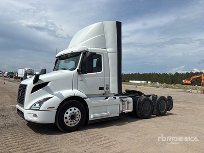 2022 Volvo VNR300 6x4 Day Cab Truck Tractor