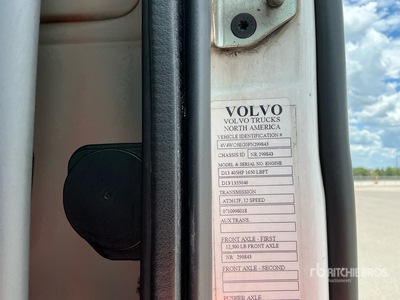 2023 Volvo VNR300 T/A Day Cab Truck Tractor