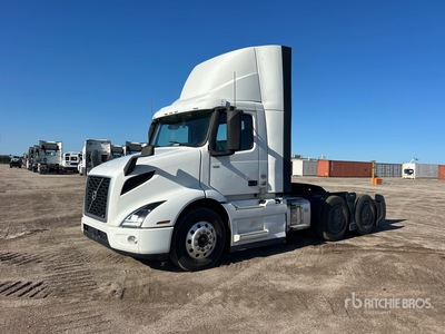 2022 Volvo VNR300 6x4 トラックトラクター（T/A）