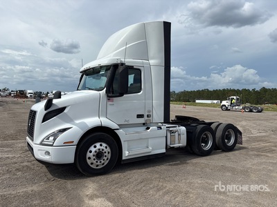 2023 Volvo VNR300 6x4 Ciągnik siodłowy T/A z kabiną dzienną