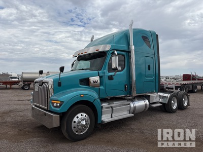 2022 Western Star 49X 6x4 T/A Sleeper Truck Tractor