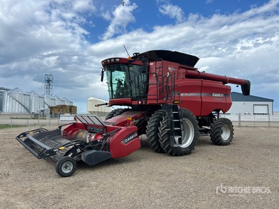 2007 Case IH Axial-Flow 8010 Moissonneuse-batteuse