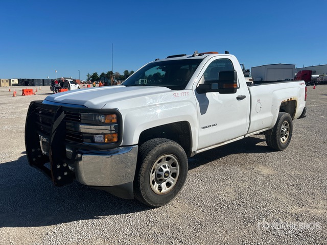 2015 Chevrolet Silverado 3500HD 4x4 Pickup