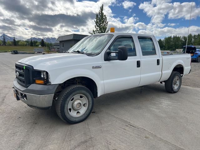 2006 Ford F-250 Super Duty XL 4x4 Crew Cab Pickup