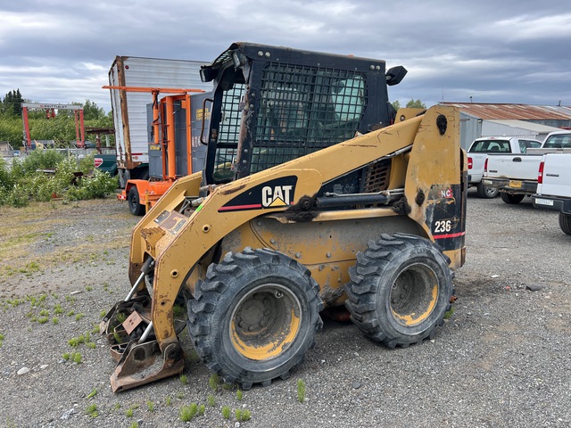 2004 Cat 236 Skid Steer Loader 2004 Cat 236 Skid Steer Loader