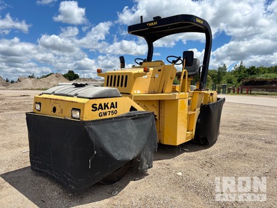 2006 Sakai GW750 7 Wheel Pneumatic Roller