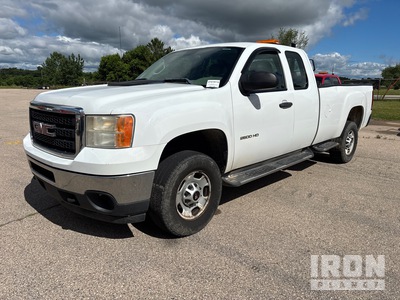 2012 GMC 2500 4x2 Extended Cab Pickup