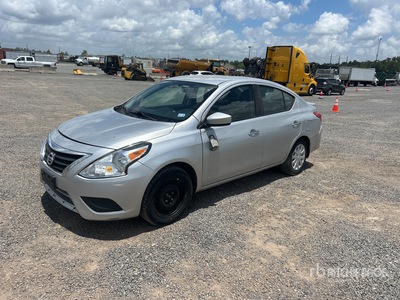2019 Nissan Versa Automovil