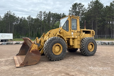 1977 Cat 966C جرافة