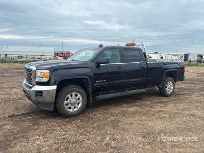 2015 GMC Sierra 2500HD SLE 4x4 Crew Cab Pickup
