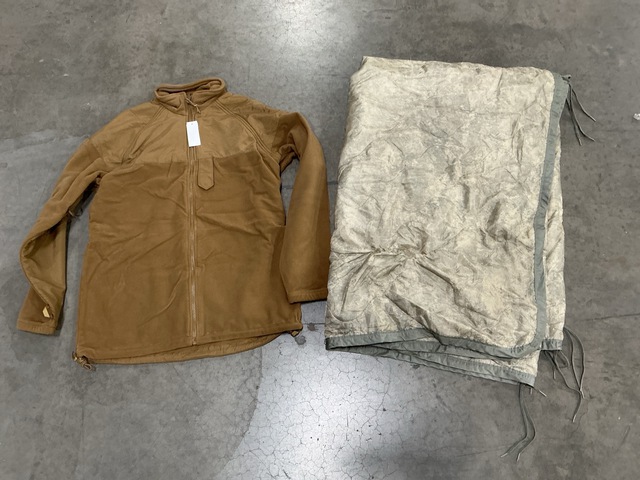 (87) Working Uniform Parka Liners & (81) Wet Weather Poncho Liners