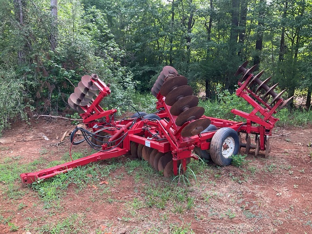 Case IH 18 ft Semi-Mount Offset Breaking Disc