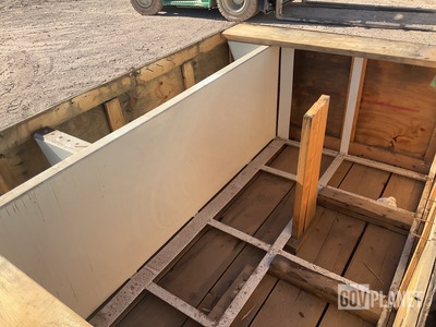 1764AS267-1 Vehicle Body Tailgate Platform