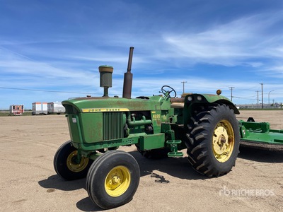 1967 John Deere 4020 جرار ثنائي الدفع