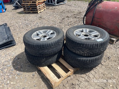 Quantity of (4) Nokian 285/65R17 Reifen