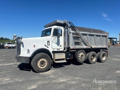 2003 Freightliner FLD120SD 8x4 شاحنة قلابة /ثلاثة محاور