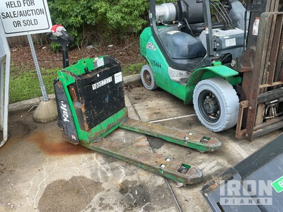 2023 Yale MPB045VGN24T2646 4510 lb Electric Pallet Jack