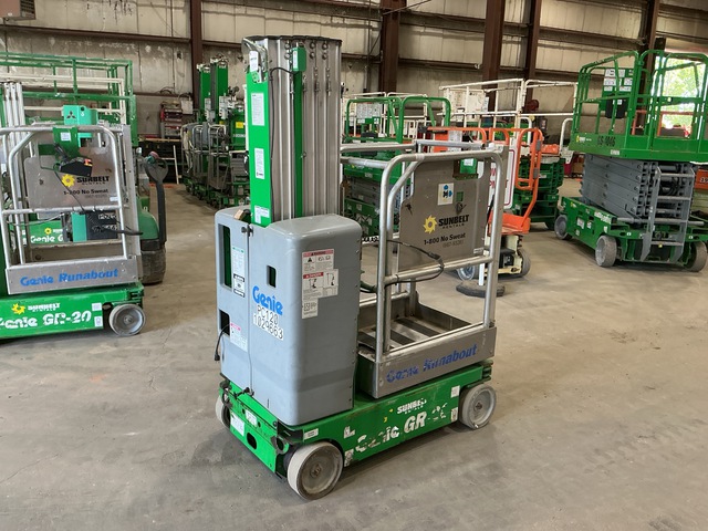 2017 Genie GR-20 Vertical Mast Lift