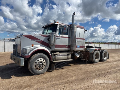 2009 Western Star 4900FA 6x4 3- Achs Sattelzugmaschine mit Schlafkabine