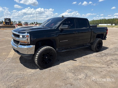 2018 Chevrolet Silverado 1500 4x4 Crew Cab بيك اب
