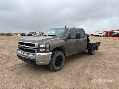 2010 Chevrolet Silverado 2500HD 4x4 Crew Cab Camion à Plateau
