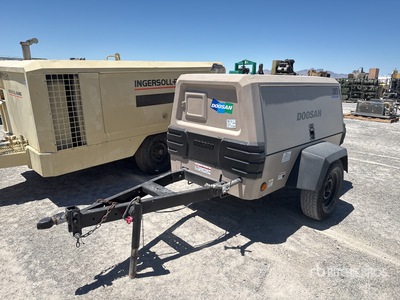 2015 Doosan Infracore P185WDZ-T4F Mobile コンプレッサー