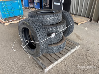 Quantity of Continental 225/70R19.5 اطارات المواصلات