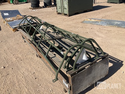 (5) 6669367 Vehicle Body Side Racks
