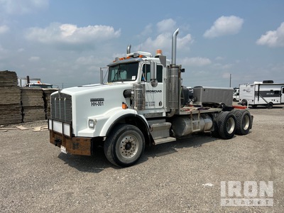 1999 Kenworth T800B 6x4 تراكتور شاحنة نهارية (ثنائية المحور)