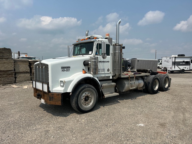 1999 Kenworth T800B 6x4 T/A Day Cab Truck Tractor