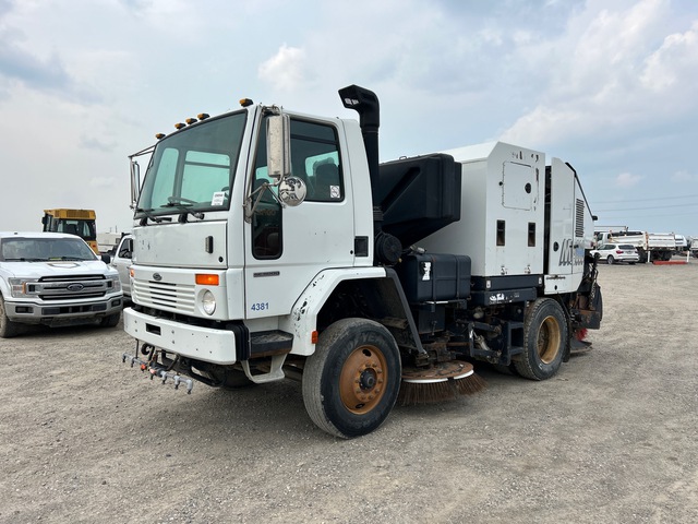 Schwarze M6000 on 2002 Sterling SC8000 Sweeper Truck Schwarze M6000 on 2002 Sterling SC8000 Sweeper Truck