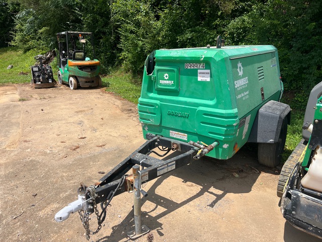 2016 Doosan P250/HP185WDZ 250 cfm Mobile Air Compressor