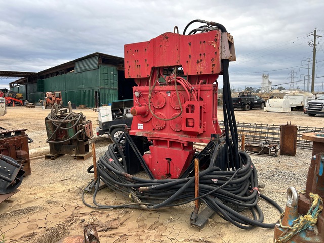 1997 MGF RBH160V Pile Driver and Extractor
