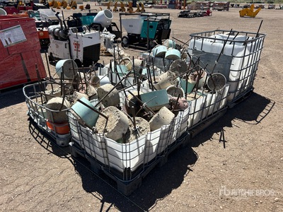 Quantity of Pedestals Divers