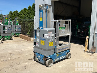 2017 Genie GR-20 Elevador vertical