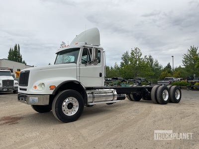 1998 Freightliner FL 112 6x4 Cab & Chassis