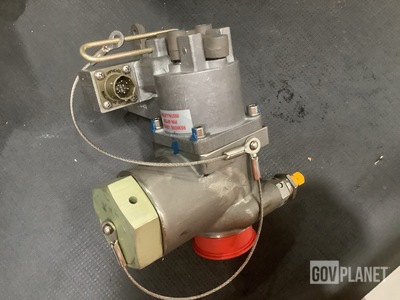 (8) Dual Spectrum 283281-0004 Fire Extinguisher Valves