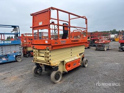 2015 JLG 3246ES Electric シザーリフト