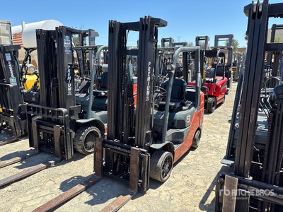 2015 Toyota 8FGCU30 5020 lb Cushion Tire Forklift