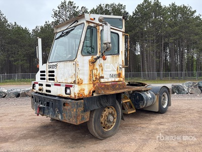 Capacity TJ9000 4x2 Spotter Truck
