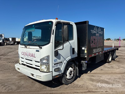 2013 Isuzu NQR 4x2 Flatbed Truck