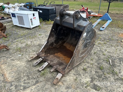 Werk-Brau 36 in 0.91 cyd Digging Excavator Bucket