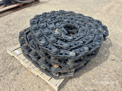 Quantity of (2) KMF 203BR Track Chains بنود متنوعة - قطع المعدات (Unused) - Fits Hitachi ZX210F-3