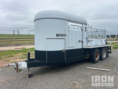 2013 Merritt ATT 13 ft T/A Open Half-Top with Calf Gate Trailer Remorque pour bétail