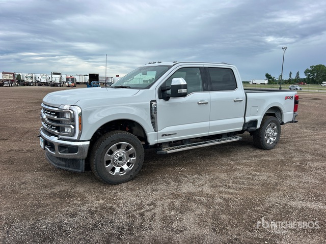 2026 Ford F-350 Lariat 4x4 Crew Cab Pickup